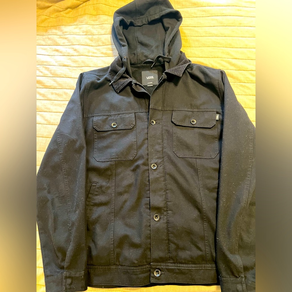 Men’s Vans Jacket. Size XL in black.
